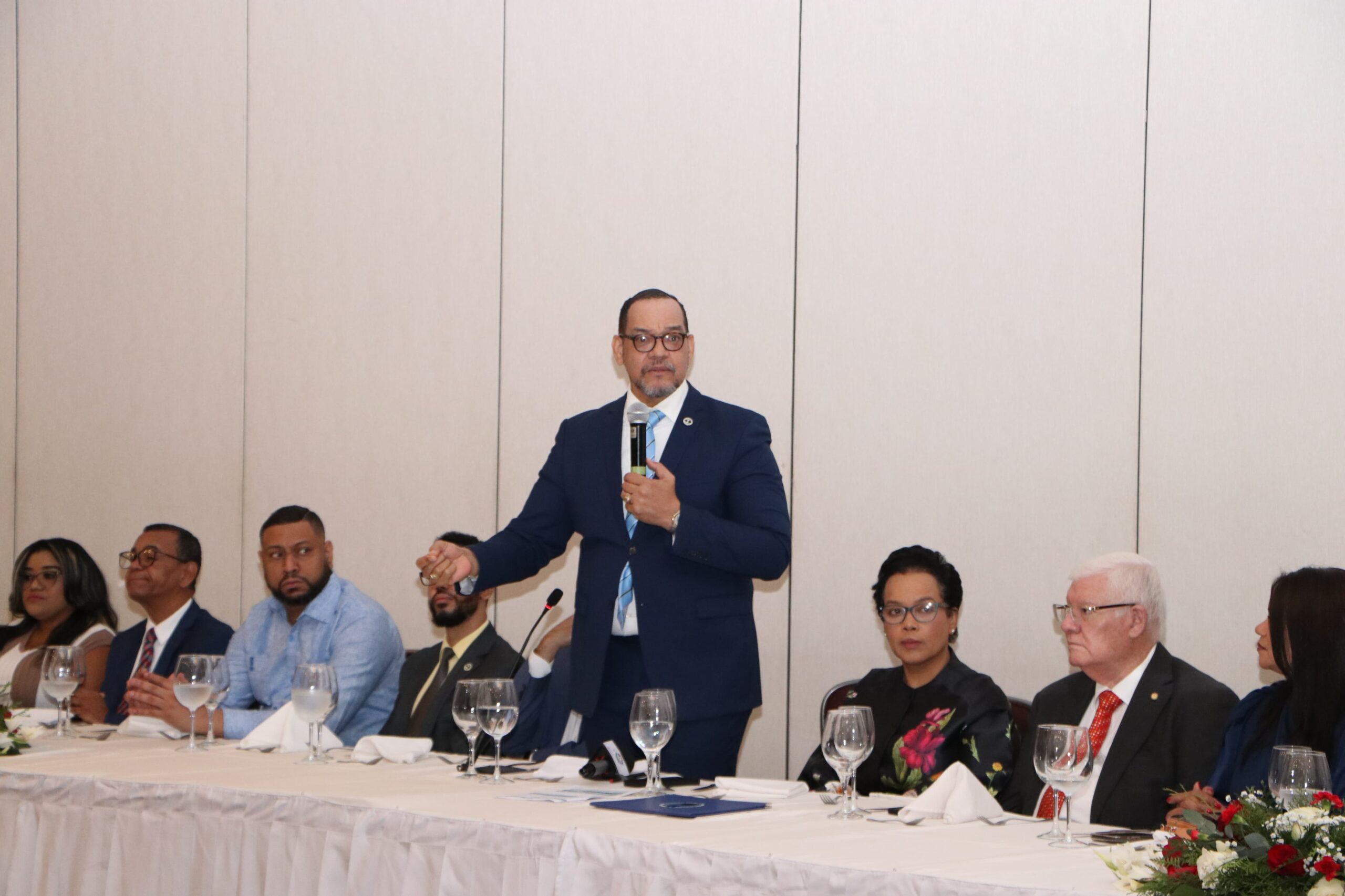 El director de la Defensa Pública, licenciado Rodolfo Valentín Santos, encabezó la actividad.