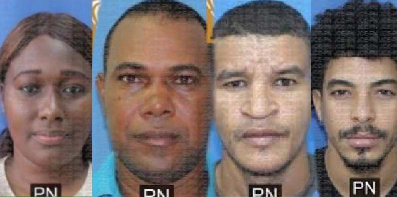 Los cuatros sospechosos.