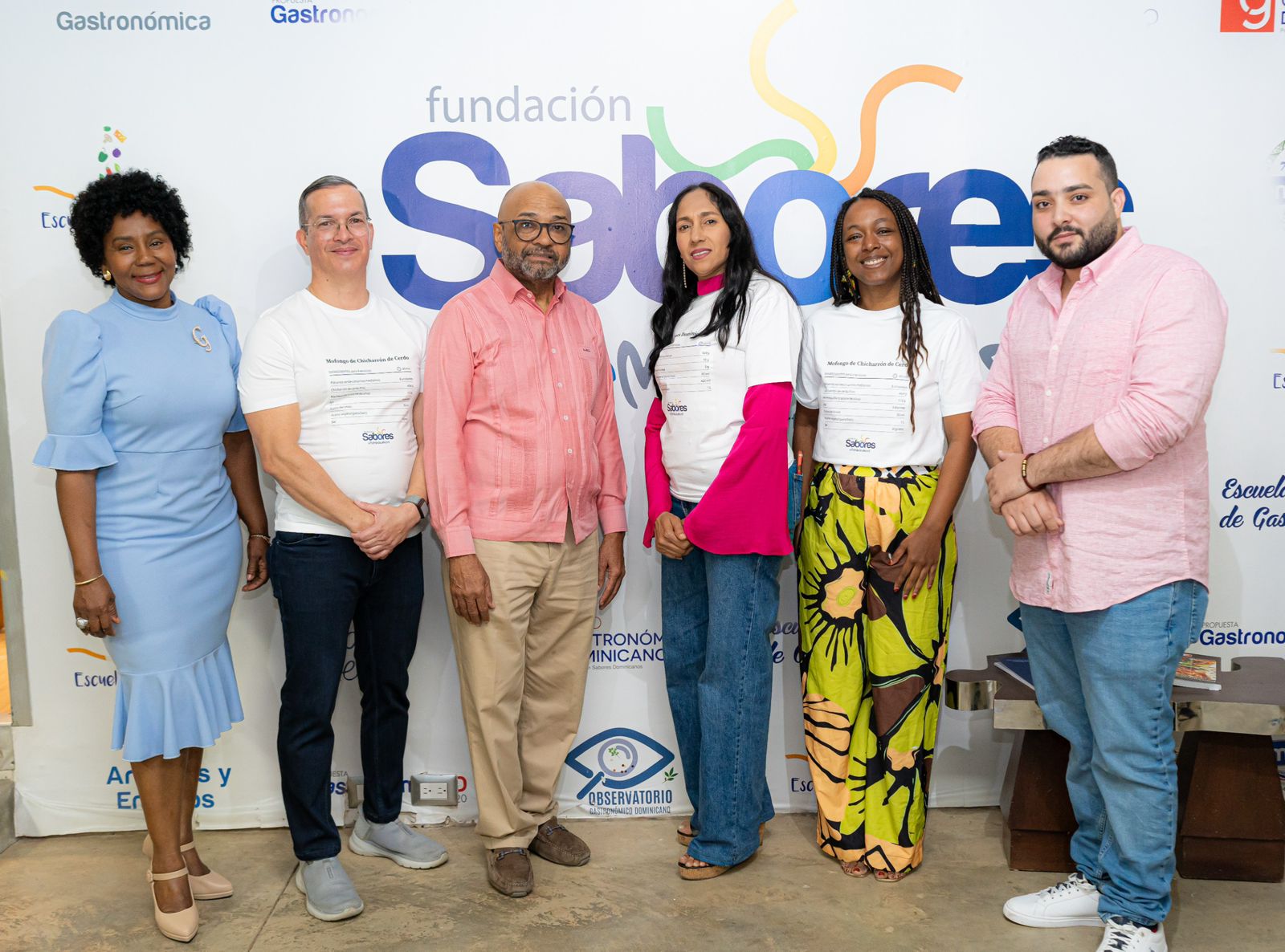 Gisela Mera, Reinaldo Martinez, Luis Mariño López, Luzcitania Espinosa, Aleida Carreras y Rafael Llaverías