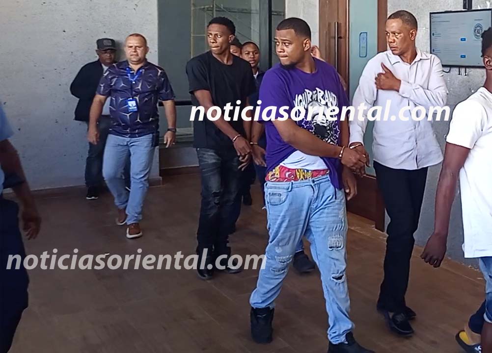 Los justiciables llevados al tribunal.