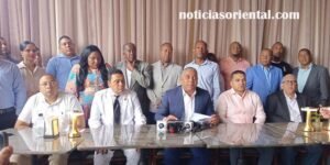El dirigente político Carlos Gil expresó su preocupación por la situación actual del municipio de Santo Domingo Este.
