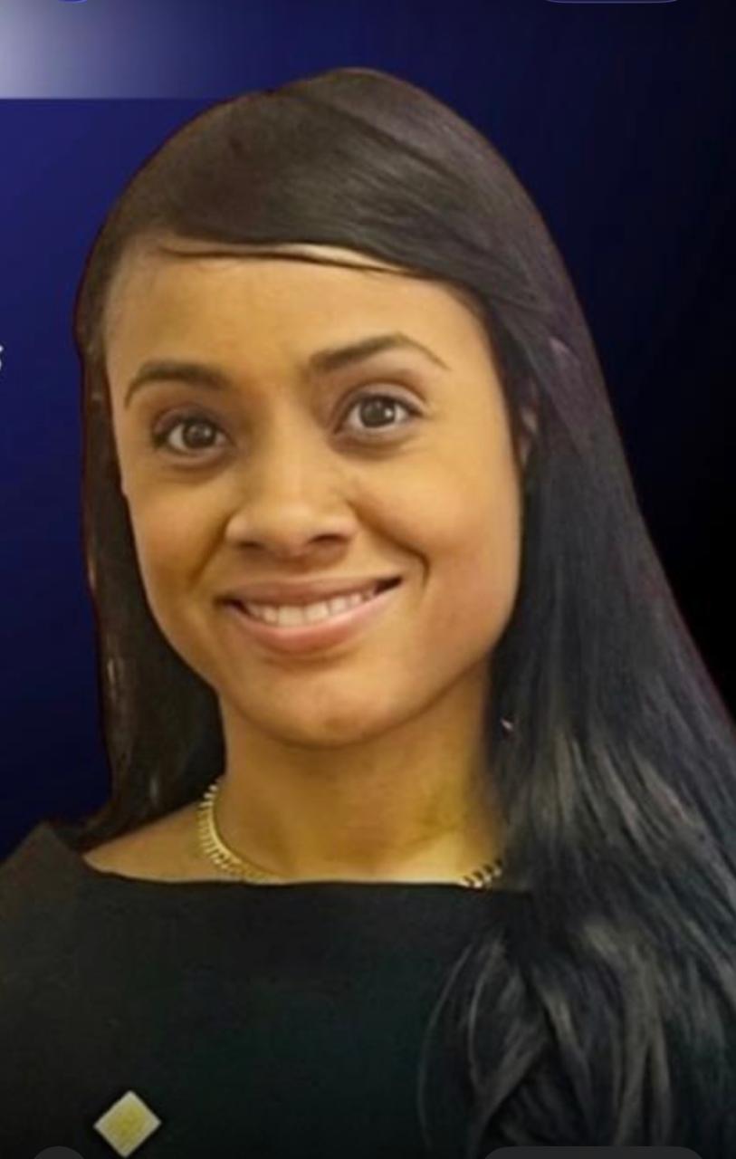 Elizabeth Tucent Hiraldo.